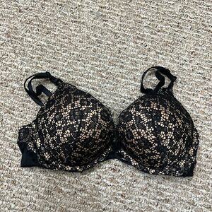 Victoria’s Secret Very Sexy Plunge Bombshell Bra 34B